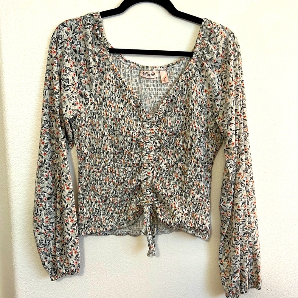 Green floral top